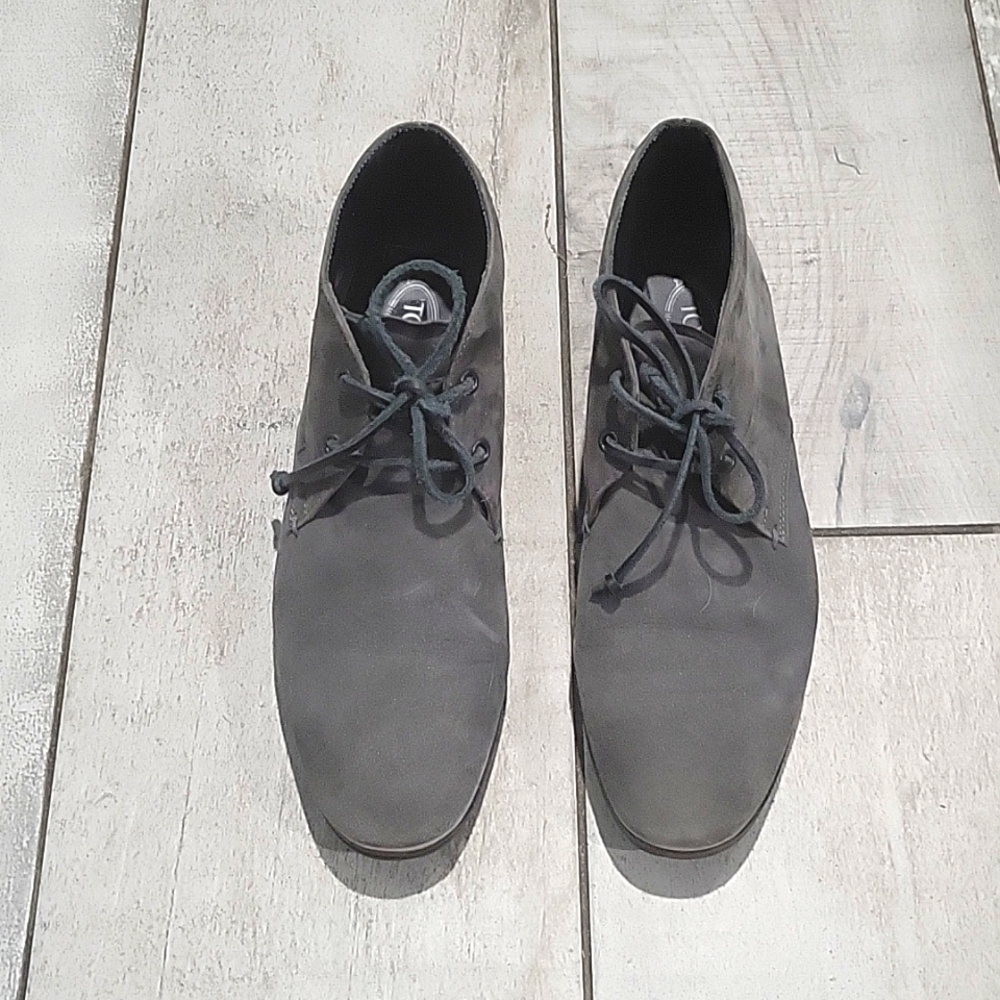 Tod's  gray suede ankle boots size 40 or 9.5